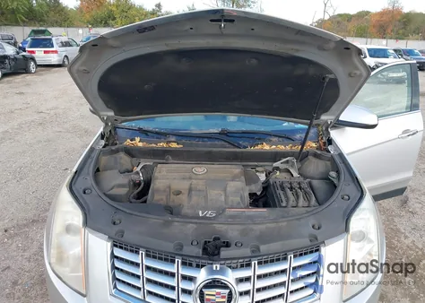 2014 Cadillac Srx Luxury Collection z USA, uszkodzony, nr VIN 3GYFNEE35ES664073